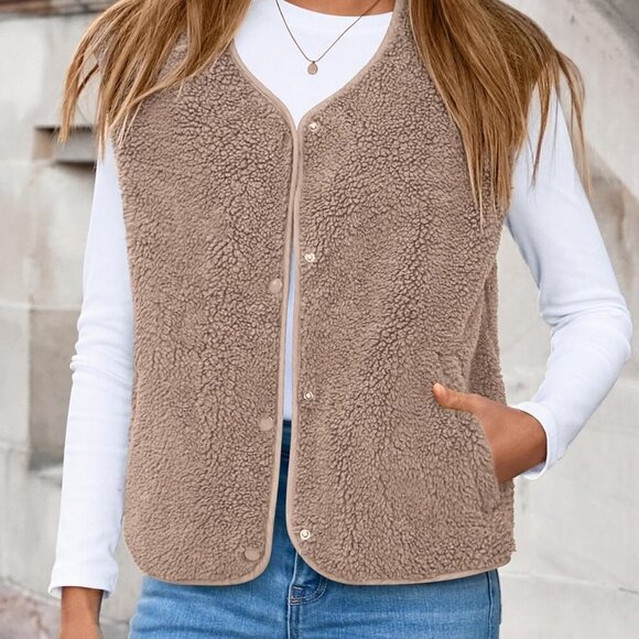 Women's Fall Winter Fleece Vest 2025 Trendy Sleeveless Sherpa Jacket Button Down - Picture 3 of 8